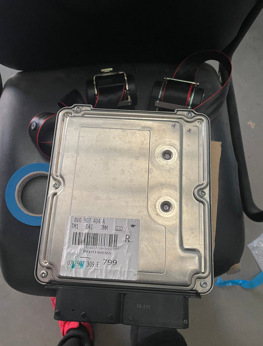 Audi RS3 DAZA ECU 8V0907404A